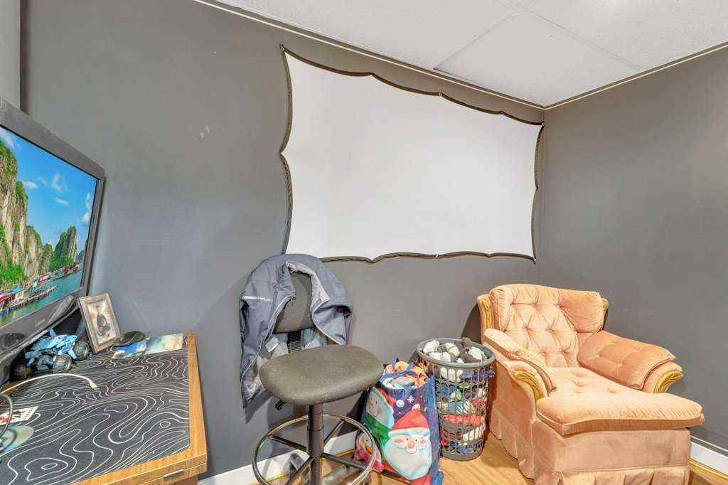 MLS® A2264011 - 73 Lansbury Close  in Lincoln Park Lacombe, Residential