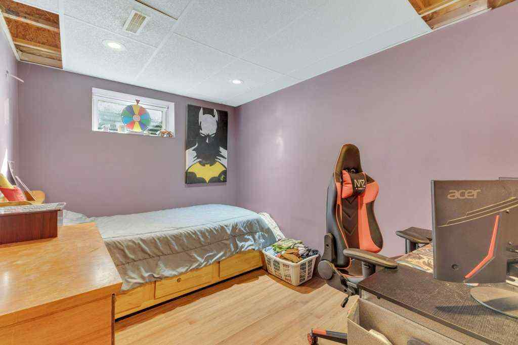 MLS® A2264011 - 73 Lansbury Close  in Lincoln Park Lacombe, Residential