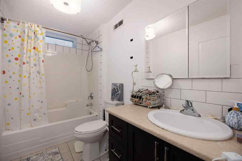 MLS® A2264012 - 7279 Draper Road  in Waterways Fort McMurray, Residential