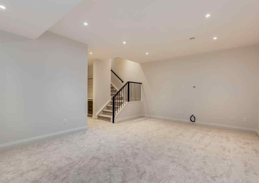 MLS® A2264014 - 2231 35 Street SW in Killarney/Glengarry Calgary, Residential