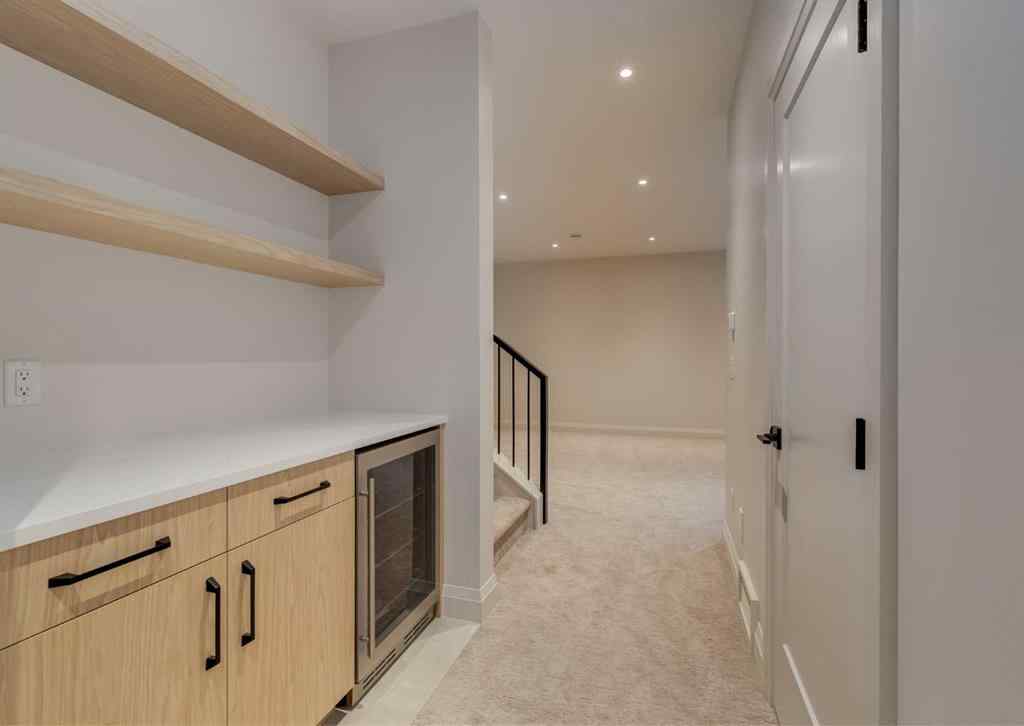 MLS® A2264014 - 2231 35 Street SW in Killarney/Glengarry Calgary, Residential