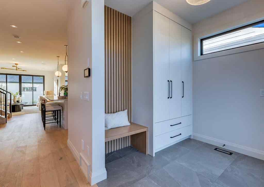 MLS® A2264014 - 2231 35 Street SW in Killarney/Glengarry Calgary, Residential