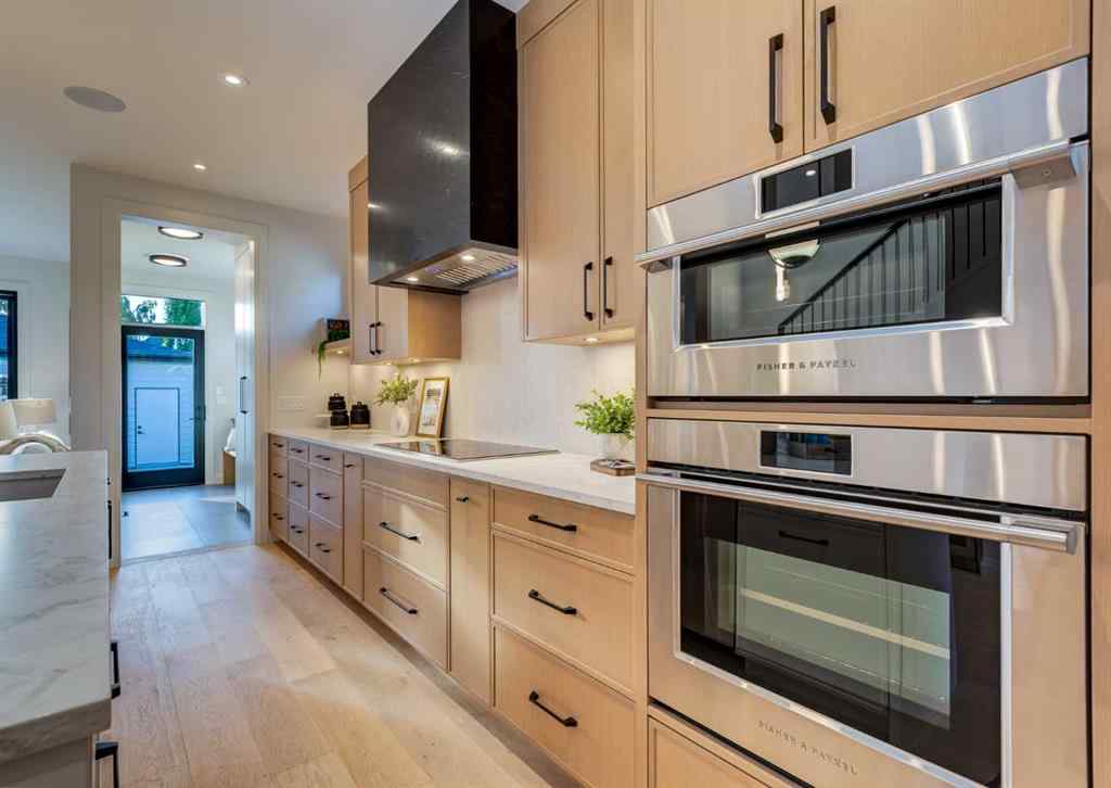 MLS® A2264014 - 2231 35 Street SW in Killarney/Glengarry Calgary, Residential