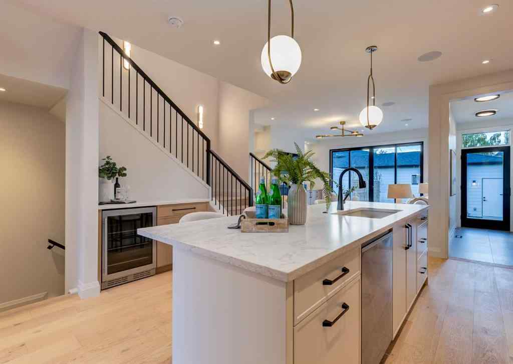 MLS® A2264014 - 2231 35 Street SW in Killarney/Glengarry Calgary, Residential