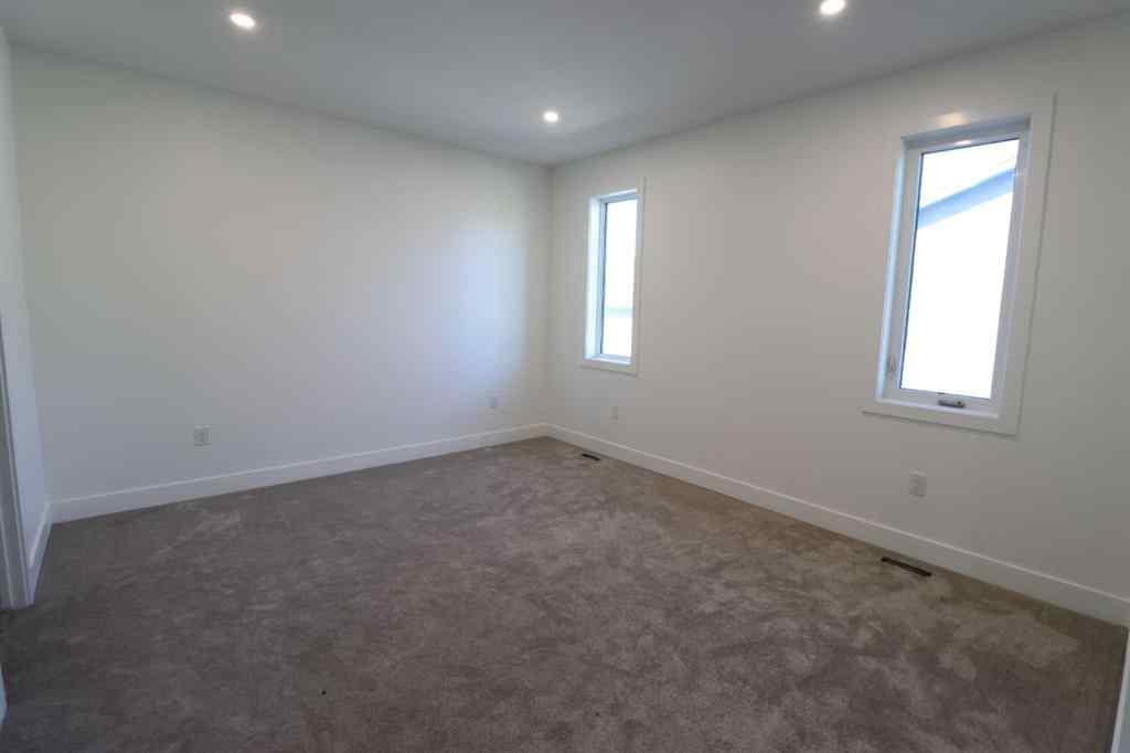 MLS® A2264017 - 327 9 St   in NONE Picture Butte, Residential