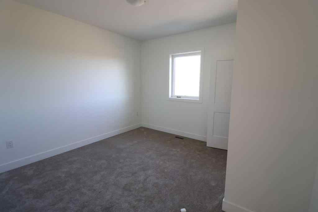 MLS® A2264017 - 327 9 St   in NONE Picture Butte, Residential