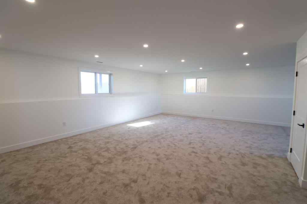 MLS® A2264017 - 327 9 St   in NONE Picture Butte, Residential