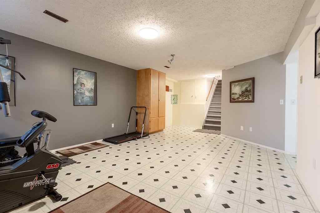 MLS® A2264018 - 854 5 Avenue  in NONE Dunmore, Residential