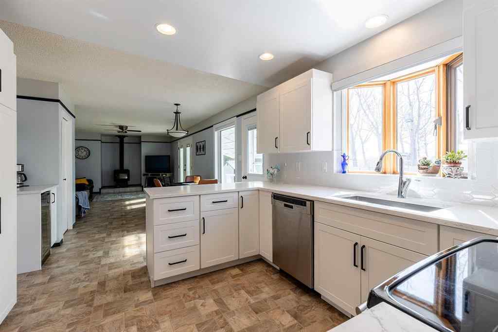 MLS® A2264018 - 854 5 Avenue  in NONE Dunmore, Residential