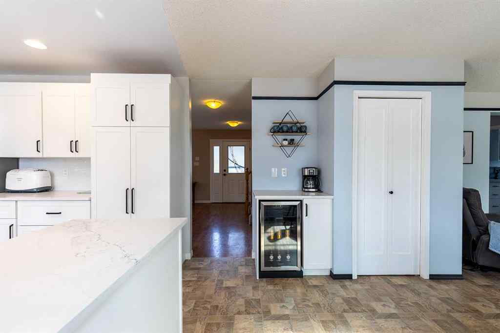 MLS® A2264018 - 854 5 Avenue  in NONE Dunmore, Residential