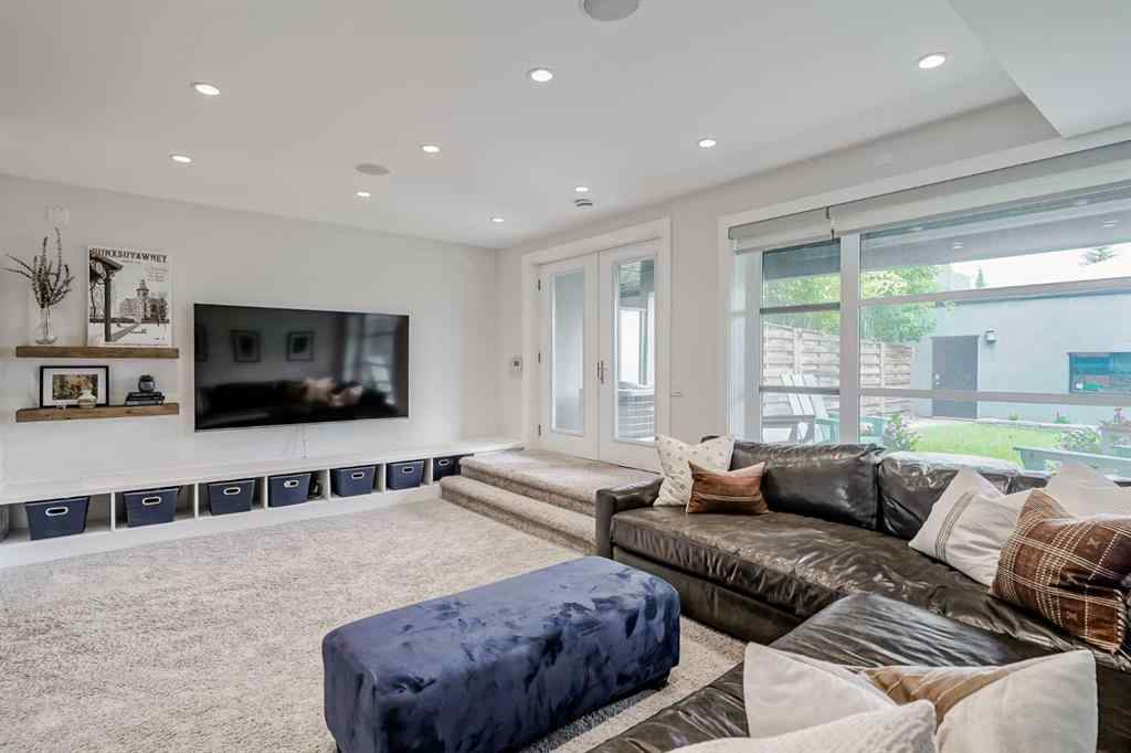 MLS® A2264023 - 1928 27 Avenue SW in South Calgary Calgary, Residential