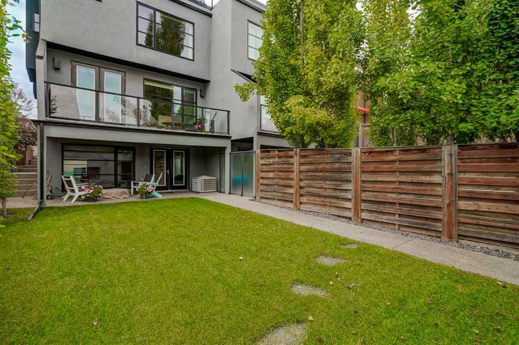 MLS® A2264023 - 1928 27 Avenue SW in South Calgary Calgary, Residential