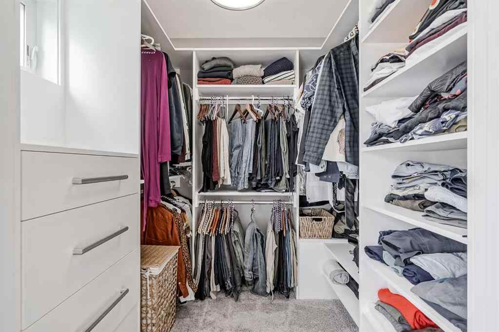 MLS® A2264023 - 1928 27 Avenue SW in South Calgary Calgary, Residential