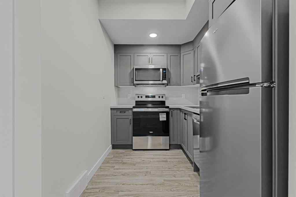 MLS® A2264027 - 33 BELMONT Drive SW in Belmont Calgary, Residential