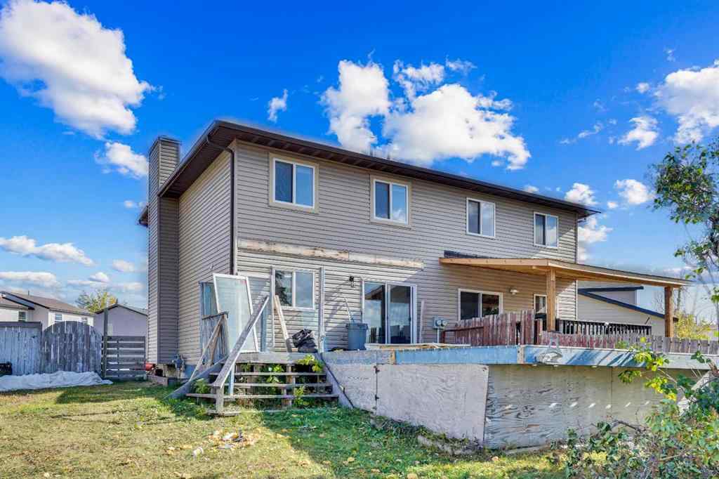 MLS® A2264028 - 26 Falmead Bay NE in Falconridge Calgary, Residential