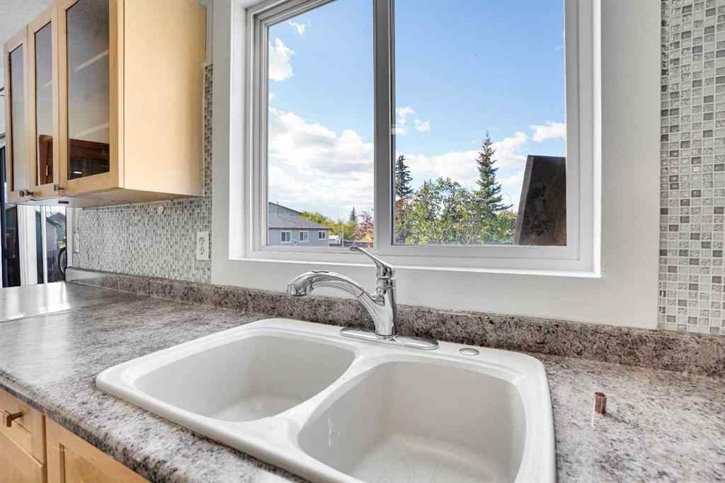 MLS® A2264028 - 26 Falmead Bay NE in Falconridge Calgary, Residential