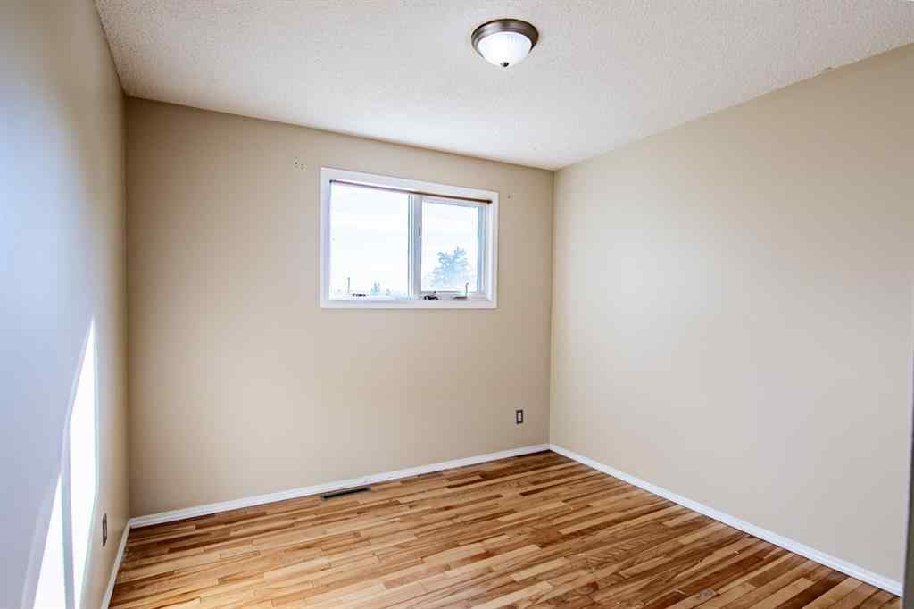 MLS® A2264029 - 604 Terrace Park  in Eastview Red Deer, Residential