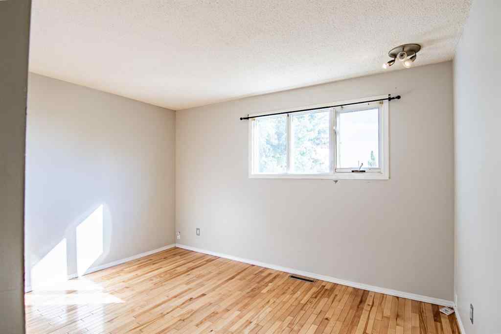 MLS® A2264029 - 604 Terrace Park  in Eastview Red Deer, Residential