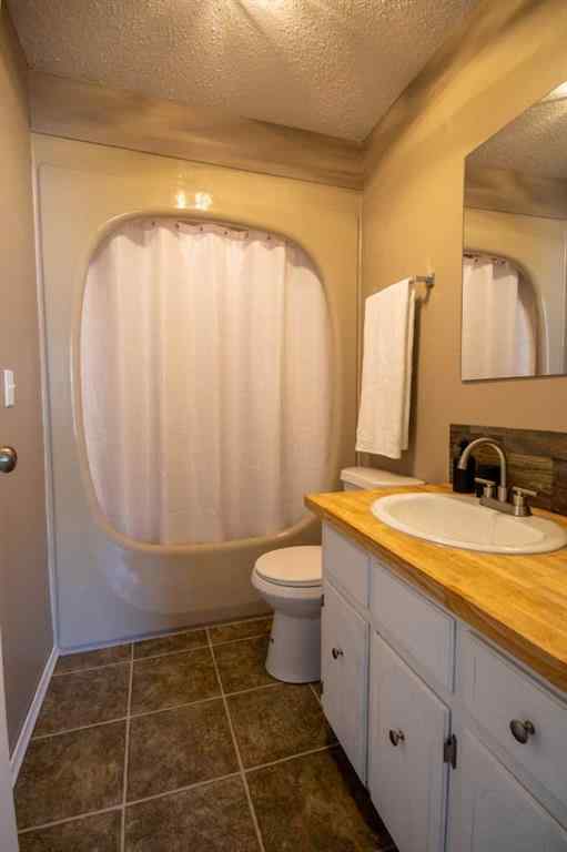 MLS® A2264032 - 5559 Township Road 320   in NONE Rural Mountain View County, Residential