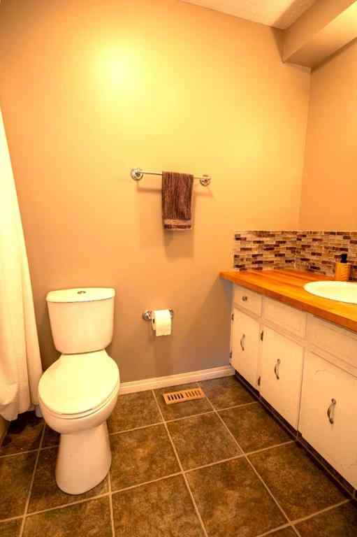 MLS® A2264032 - 5559 Township Road 320   in NONE Rural Mountain View County, Residential