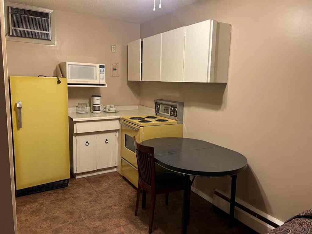 MLS® A2264034 - 108 HIGHWAY Avenue  in NONE Fox Creek, Commercial