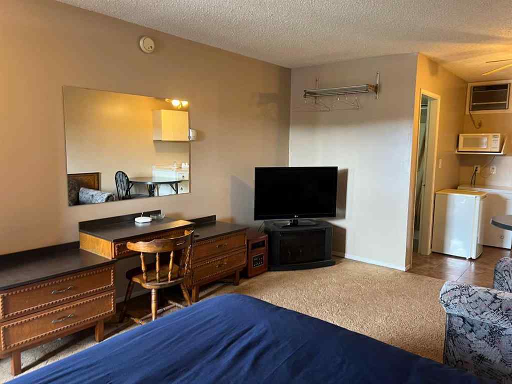 MLS® A2264034 - 108 HIGHWAY Avenue  in NONE Fox Creek, Commercial