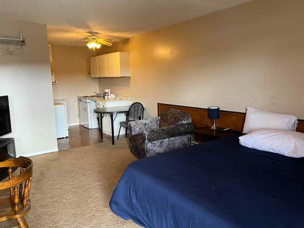 MLS® A2264034 - 108 HIGHWAY Avenue  in NONE Fox Creek, Commercial