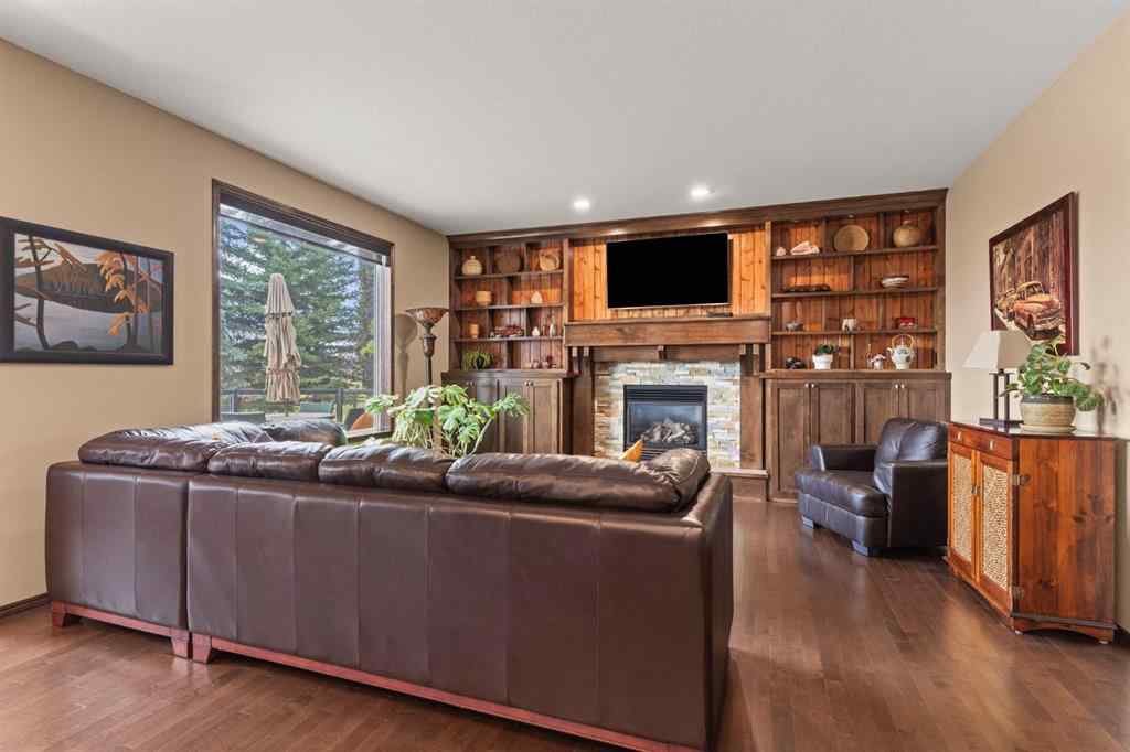 MLS® A2264040 - 498 Tuscany Ravine Road NW in Tuscany Calgary, Residential