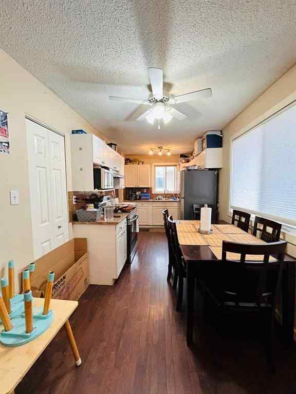 MLS® A2264042 - 920 8 Street N in Staffordville Lethbridge, Residential