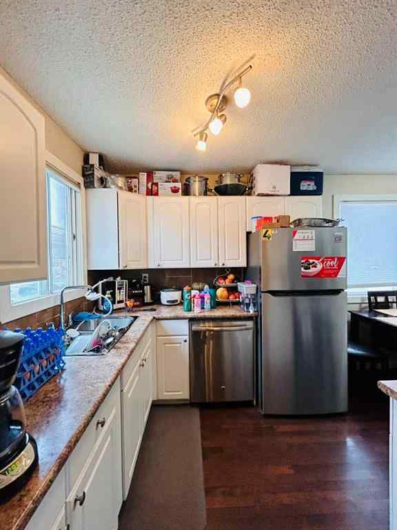 MLS® A2264042 - 920 8 Street N in Staffordville Lethbridge, Residential