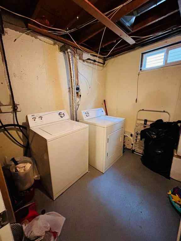 MLS® A2264042 - 920 8 Street N in Staffordville Lethbridge, Residential