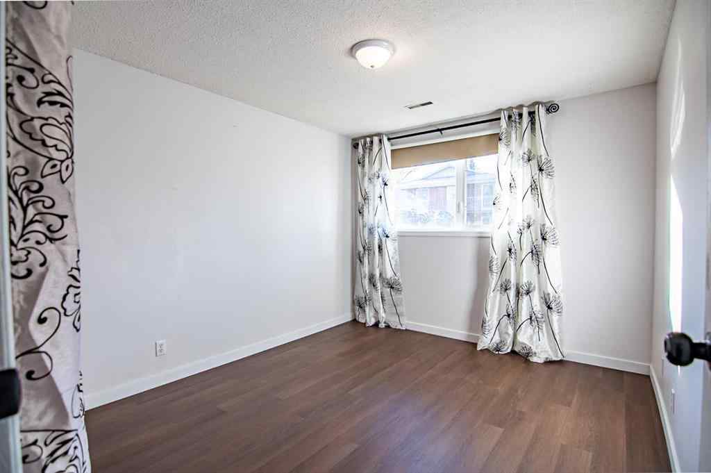 MLS® A2264045 - Unit #2 6320 58 Avenue  in Highland Green Red Deer, Residential