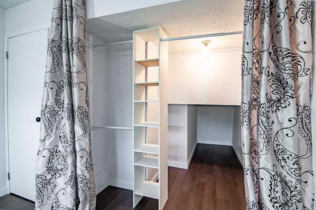 MLS® A2264045 - Unit #2 6320 58 Avenue  in Highland Green Red Deer, Residential