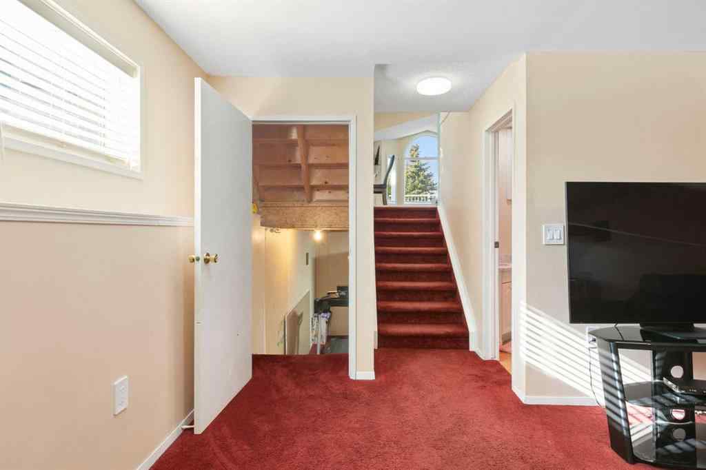 MLS® A2264047 - 331 Coverdale Court NE in Coventry Hills Calgary, Residential