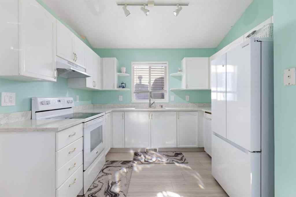 MLS® A2264047 - 331 Coverdale Court NE in Coventry Hills Calgary, Residential