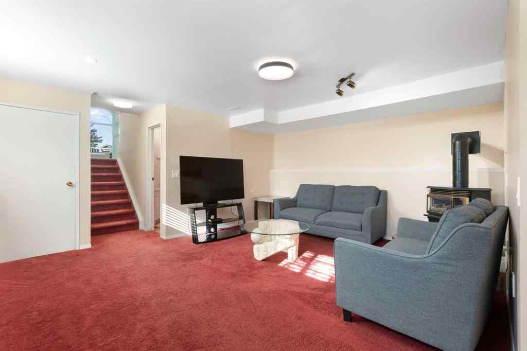 MLS® A2264047 - 331 Coverdale Court NE in Coventry Hills Calgary, Residential