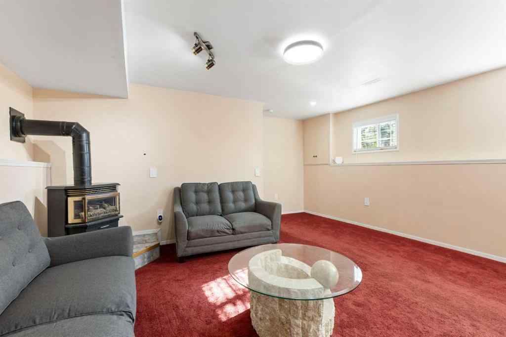 MLS® A2264047 - 331 Coverdale Court NE in Coventry Hills Calgary, Residential