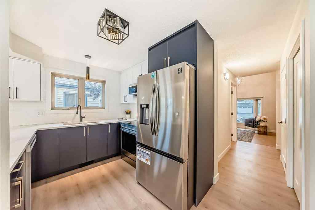 MLS® A2264049 - 311 Shawnessy Drive SW in Shawnessy Calgary, Residential
