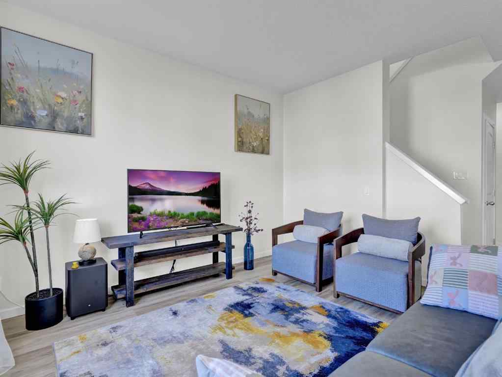 MLS® A2264052 - 551 EVANSBOROUGH Way NW in Evanston Calgary, Residential