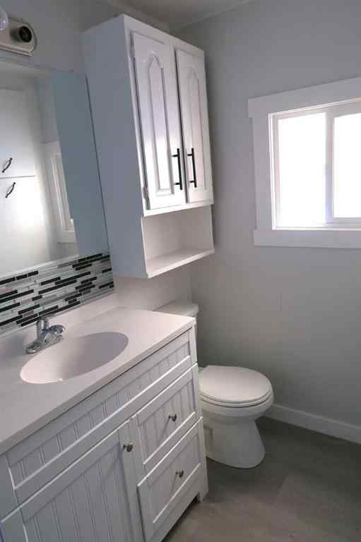 MLS® A2264055 - 205 14 Street NW in Midland Drumheller, Residential