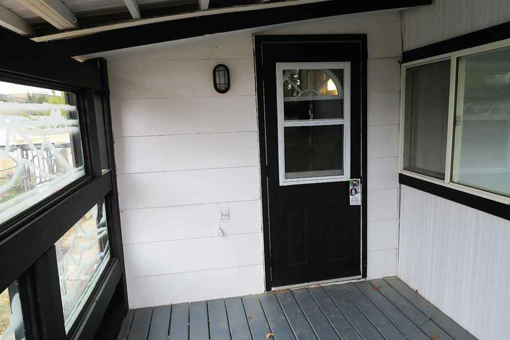 MLS® A2264055 - 205 14 Street NW in Midland Drumheller, Residential