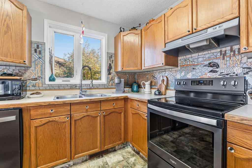 MLS® A2264057 - 34 Hollinger Drive  in NONE Swan Hills, Residential