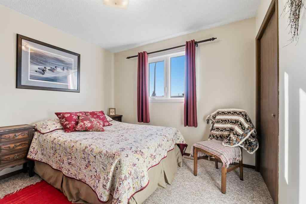 MLS® A2264057 - 34 Hollinger Drive  in NONE Swan Hills, Residential