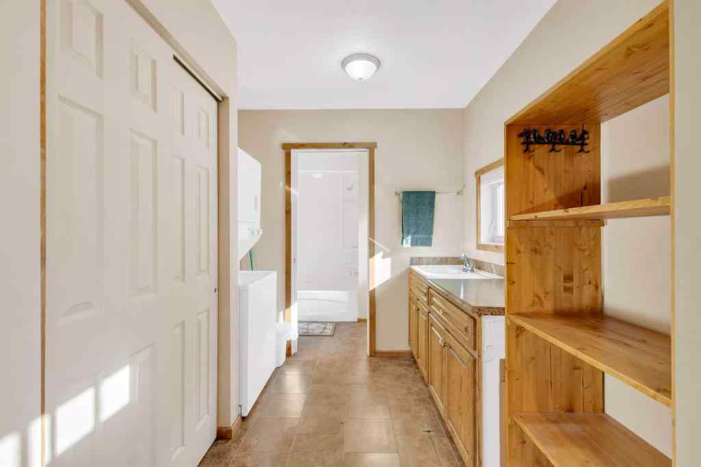 MLS® A2264062 - 97 Oliver Avenue  in NONE Gull Lake, Residential