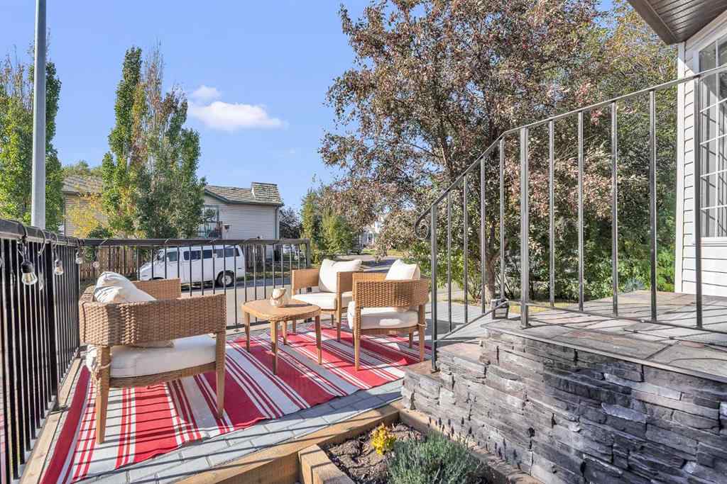 MLS® A2264063 - 236 MT. Aberdeen Close SE in McKenzie Lake Calgary, Residential