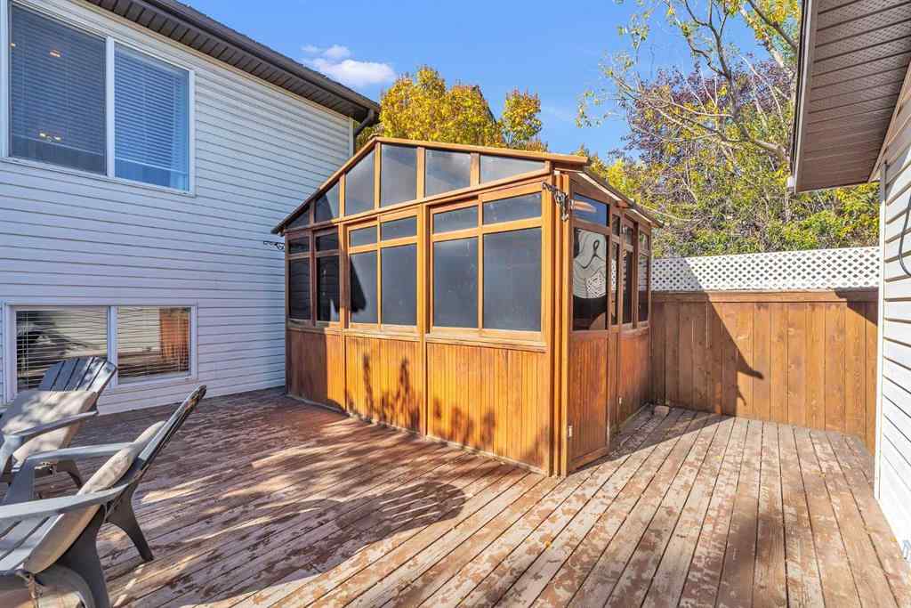 MLS® A2264063 - 236 MT. Aberdeen Close SE in McKenzie Lake Calgary, Residential