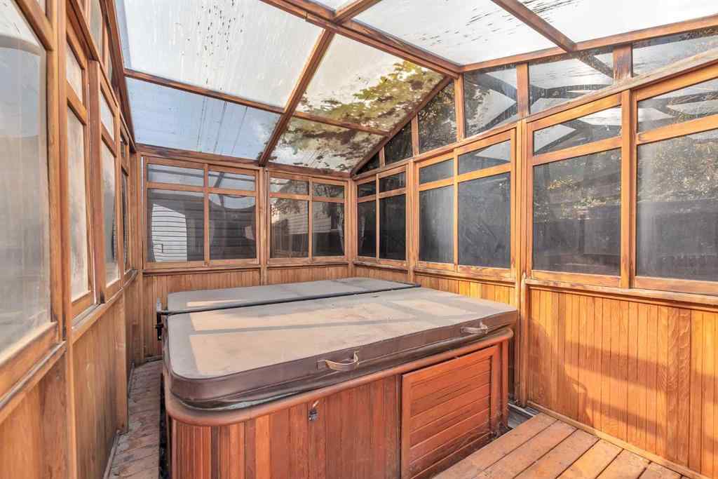 MLS® A2264063 - 236 MT. Aberdeen Close SE in McKenzie Lake Calgary, Residential