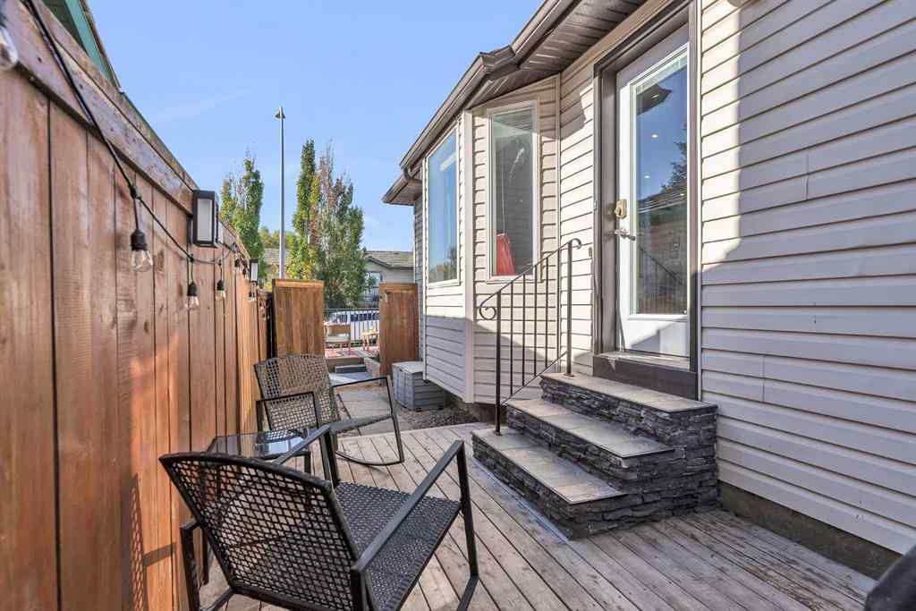 MLS® A2264063 - 236 MT. Aberdeen Close SE in McKenzie Lake Calgary, Residential