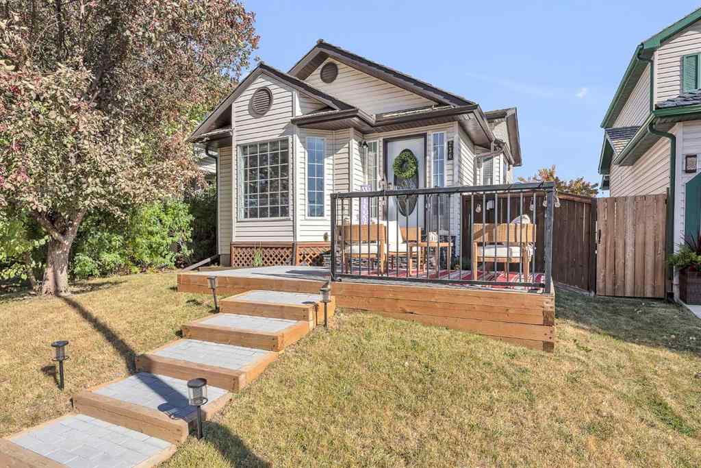 MLS® A2264063 - 236 MT. Aberdeen Close SE in McKenzie Lake Calgary, Residential