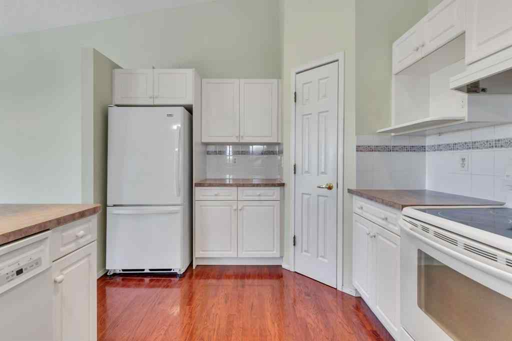 MLS® A2264068 - 140 Valley Ridge Heights NW in Valley Ridge Calgary, Residential